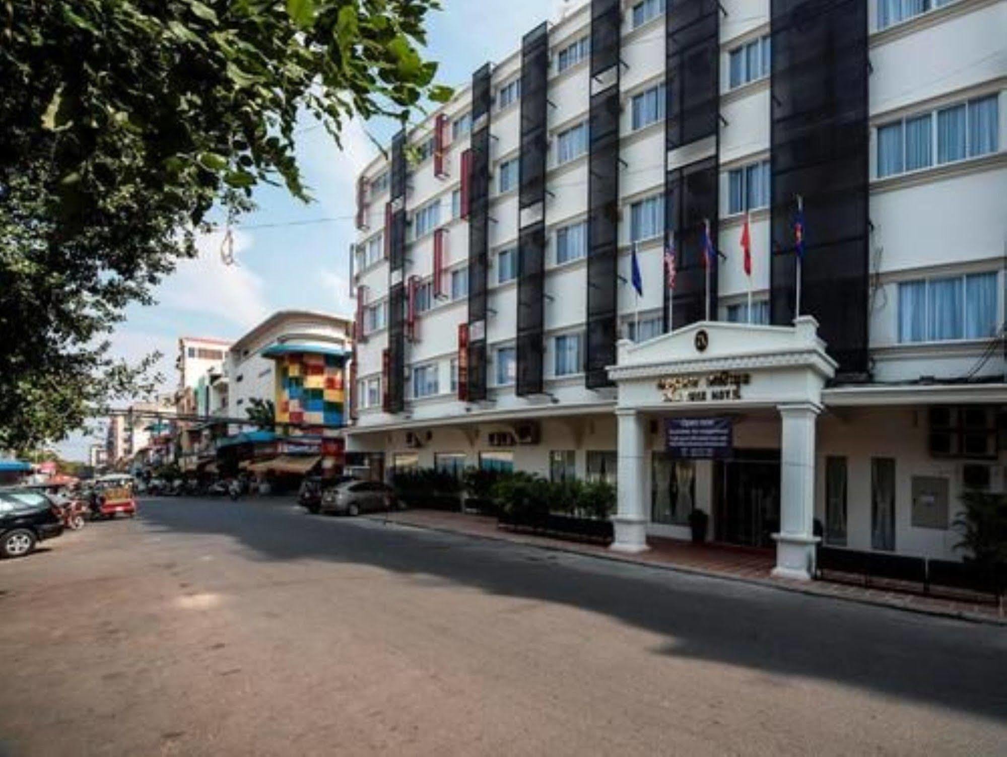 Altos Hotel Phnom Penh Luaran gambar
