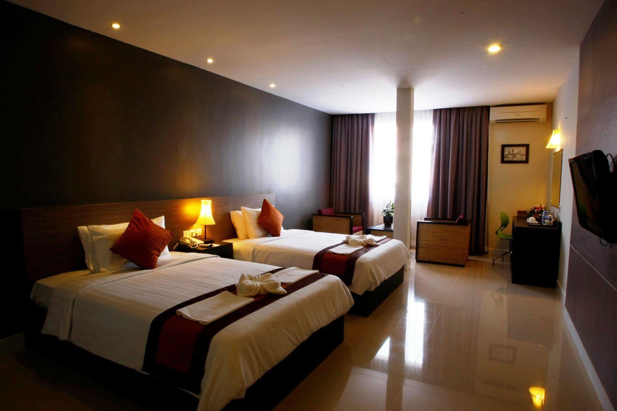 Altos Hotel Phnom Penh Luaran gambar